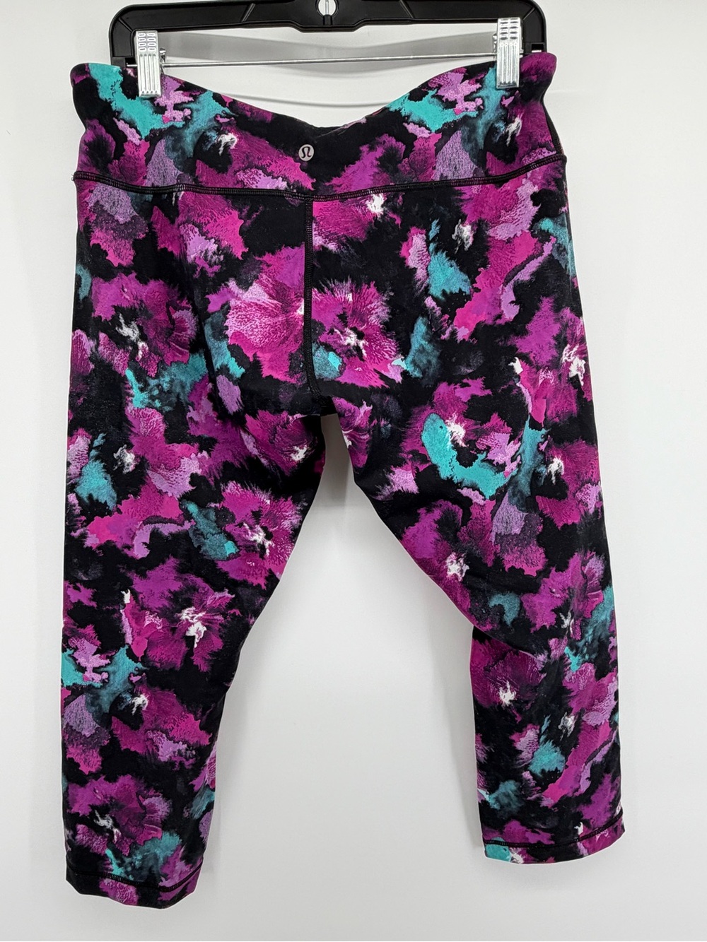 lululemon athletica Purple Floral Print Capri Leggings - Picture 4 of 5
